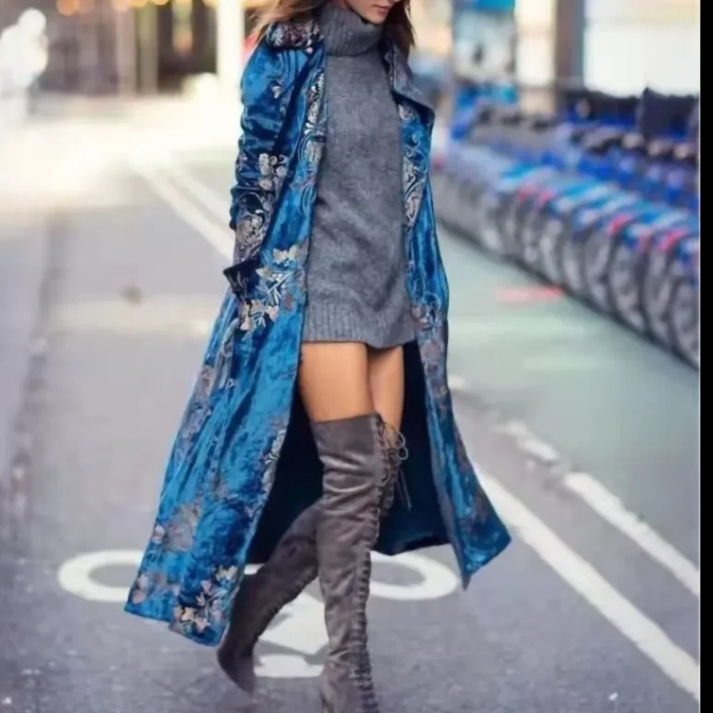 NEW ✨✨Eves night out velvet cardigan 💙